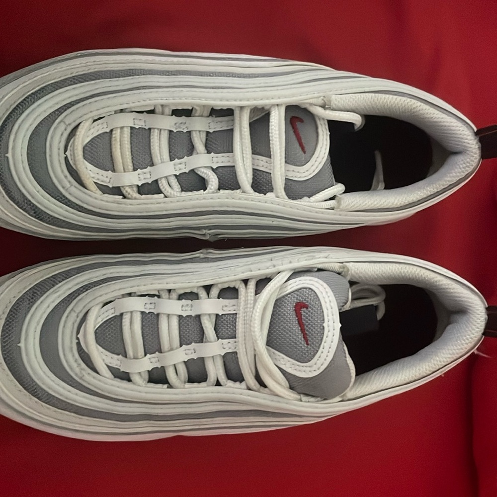 Gradeschool Nike air max